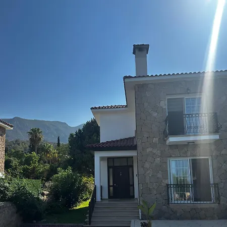 Hillside With Sea Views Villa Kyrenia (Northern Cyprus)