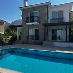 Hillside With Sea Views * Kyrenia (Northern Cyprus)