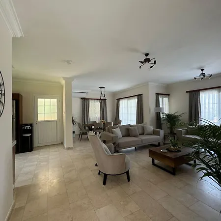 Hillside With Sea Views Vilă Kyrenia (Northern Cyprus)