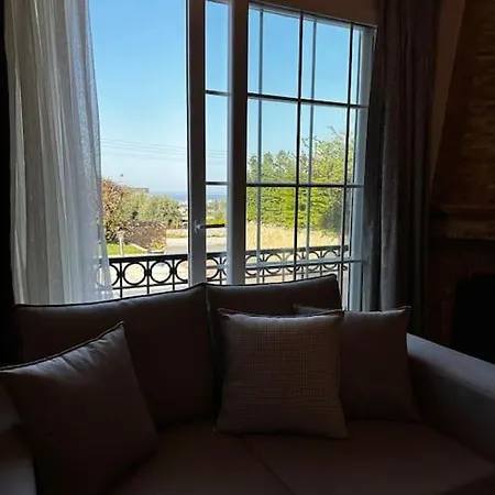 Hillside With Sea Views *