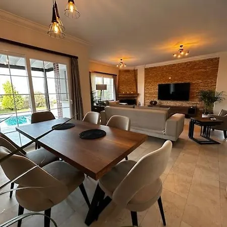 Hillside With Sea Views Villa *