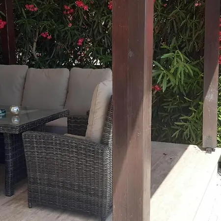 Hillside With Sea Views Vilă *