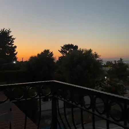 Villa Hillside With Sea Views Cirénia