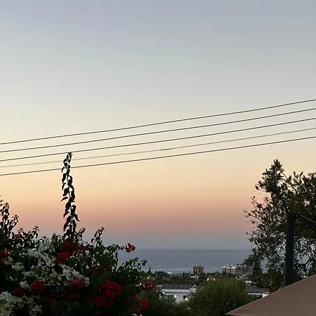 Villa Hillside With Sea Views