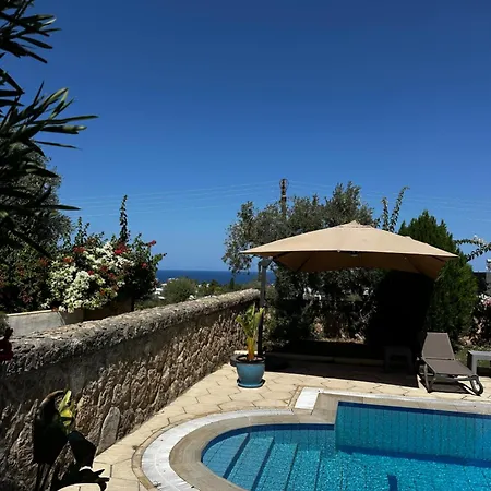 Hillside With Sea Views Villa Cirénia