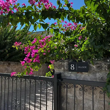 Villa Hillside With Sea Views