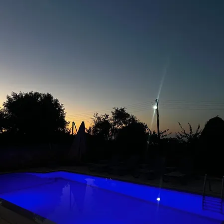 Villa Hillside With Sea Views