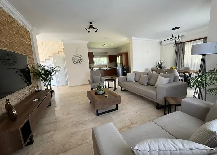 Hillside With Sea Views Vila