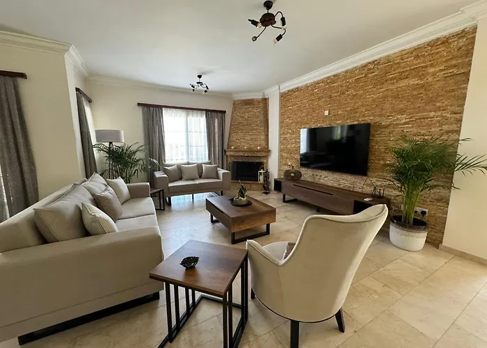 Villa Hillside With Sea Views *