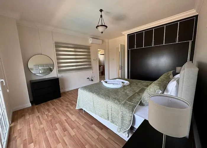 Hillside With Sea Views キレニア