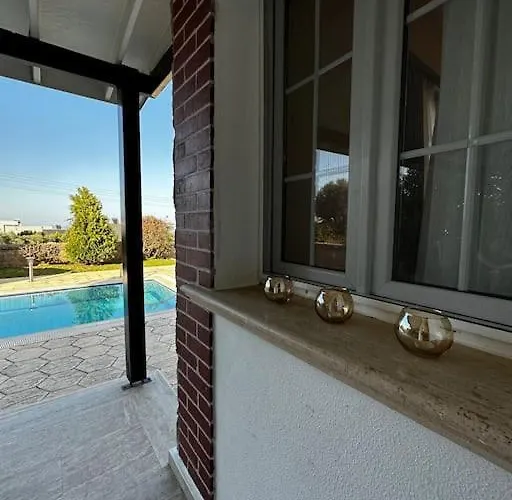 Hillside With Sea Views * Kyrenia (Northern Cyprus)