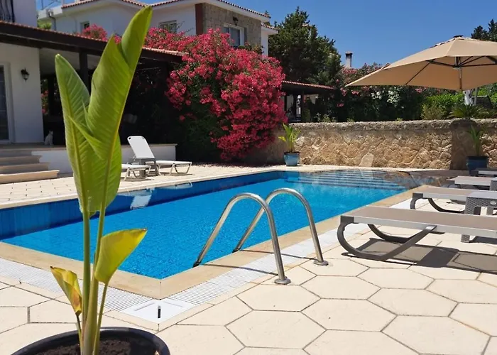 Hillside With Sea Views *