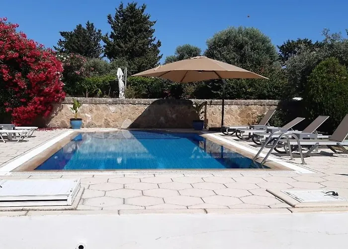 Villa Hillside With Sea Views