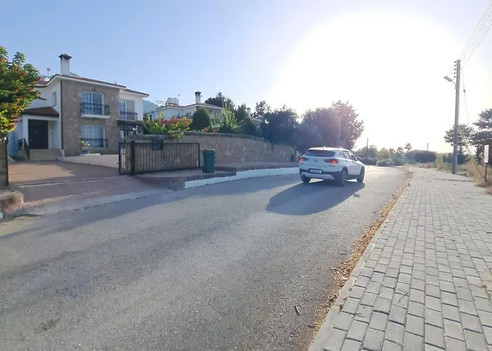 Hillside With Sea Views Villa Kyrenia (Northern Cyprus)