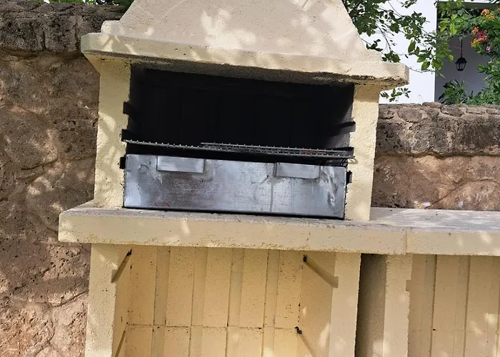 Hillside With Sea Views ヴィラ