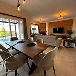 Hillside With Sea Views Villa *